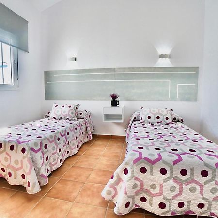 Villa Yuca Con Piscina Privada En Conil De La Frontera Bagian luar foto