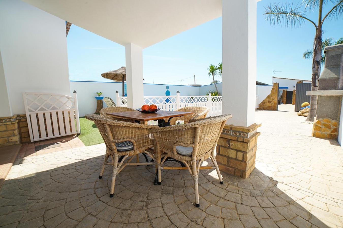 Villa Yuca Con Piscina Privada En Conil De La Frontera Bagian luar foto